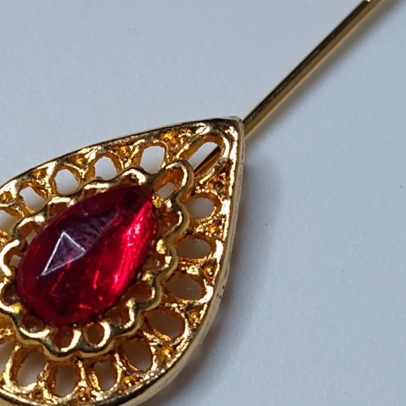Vintage Tear Drop Shaped Red Stickpin Brooch - Picture 5 of 12